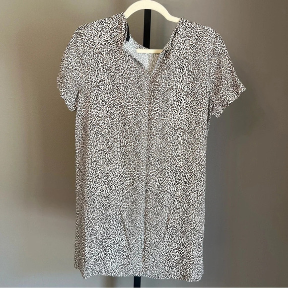 Jenni Kayne Palmer Leopard T-Shirt Dress Small Classic Versatile Minimalist - Picture 4 of 5